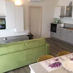 Apartamento Brusadela Garda (Verona)